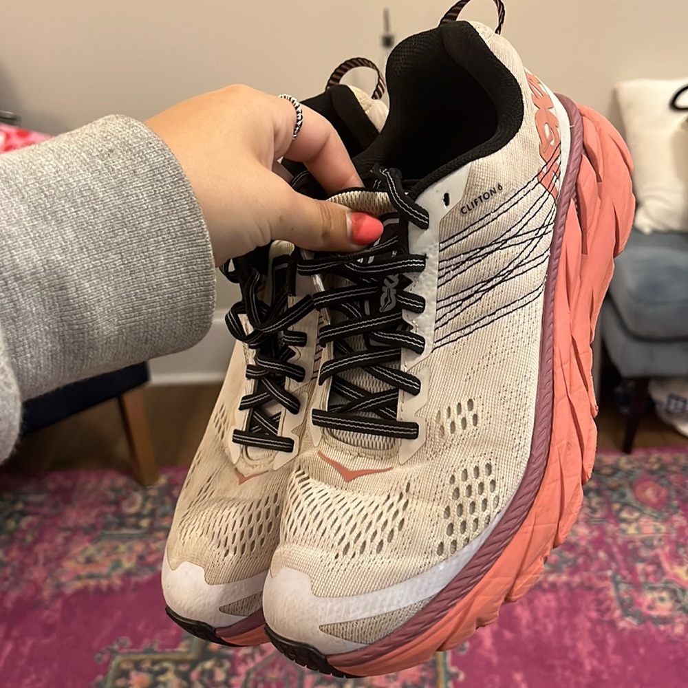 HOKA One One Clifton 6